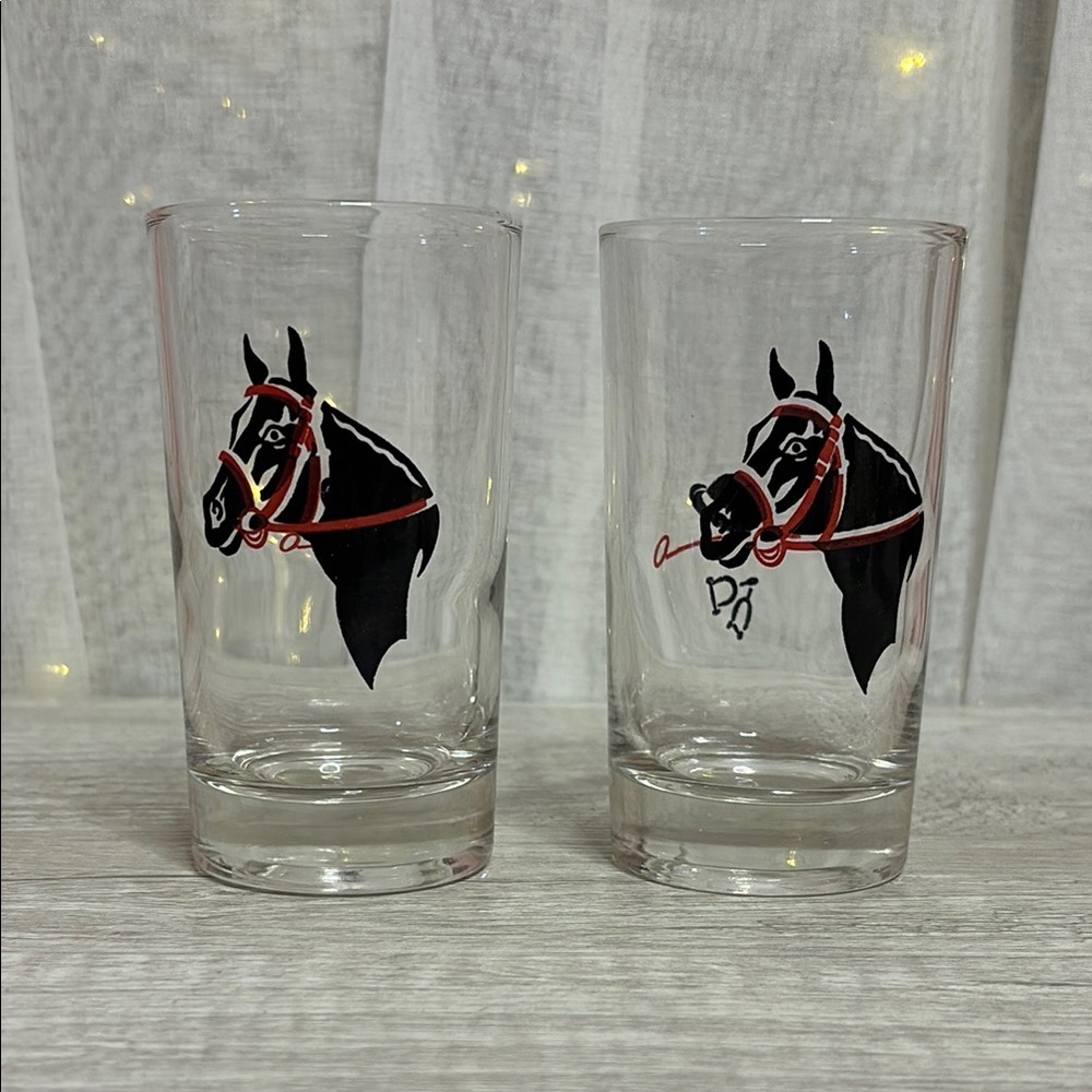 Vintage Horse Design Glasses - Picture 2 of 5